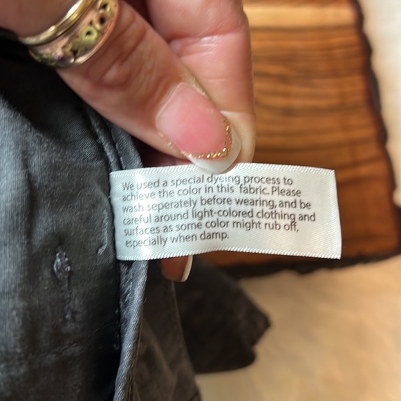 Eddie Bauer Women's Dark Smoke Mid Waisted Slightly Curvy Gray Shorts - Picture 11 of 16